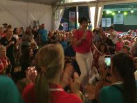 ... dann heizt Francine Jordi ein