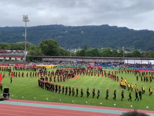 600 Turnerinnen und Turnern im ...