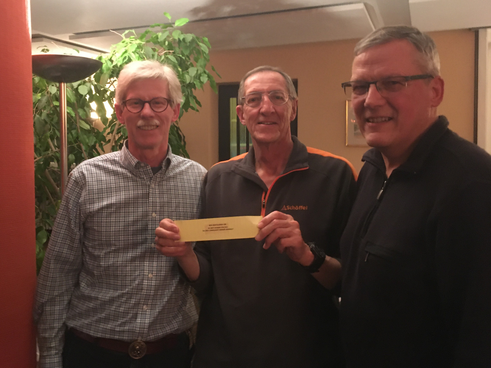 Die glücklichen Gewinner der Wahl zum OK Candleligt 2021