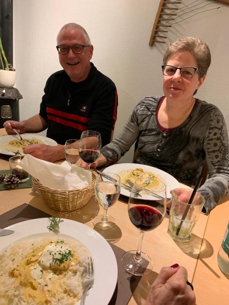 Urs-Martin beim Nachtessen