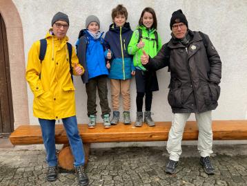 Gruppe 3: Thomas, Michel, Nicola, Renato, Jürg